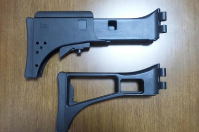 右4