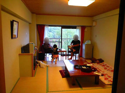 CA390012.jpg