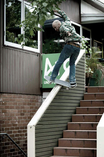 Iphone4 壁紙 Nyota Njaro