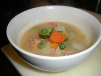 トモちゃん作　野菜たっぷりスープ