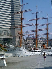 みなとみらい３