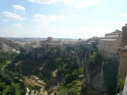 Casas colgadas