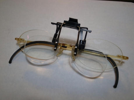 遠近両用メガネ