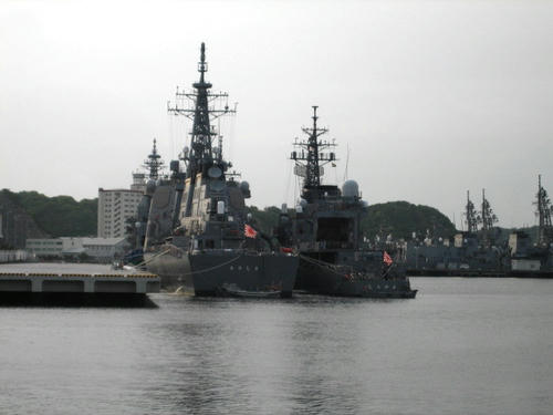 護衛艦きりしまとしらゆき