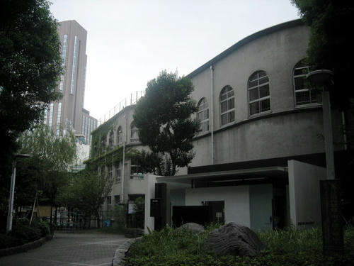 泰明小学校