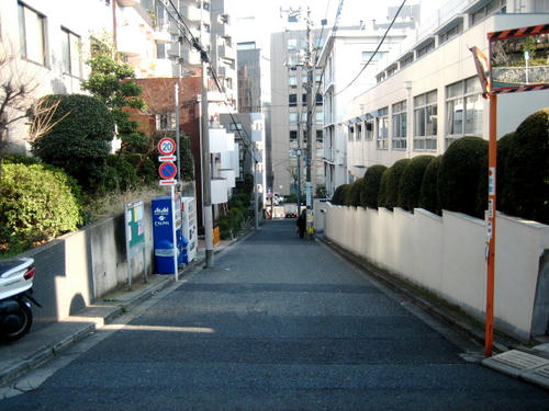 自証院坂