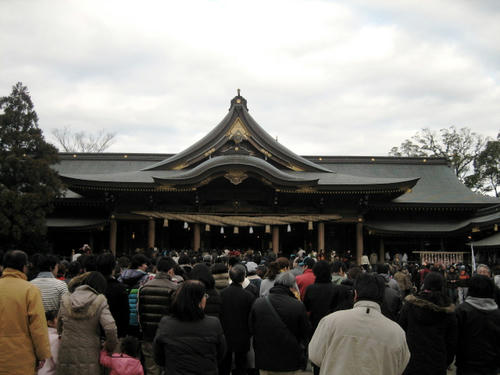 寒川神社本殿