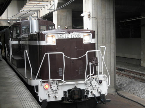 ＤＥ１０１７０５
