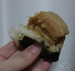 長崎の上手い！の中の角煮 ローソンおにぎり屋