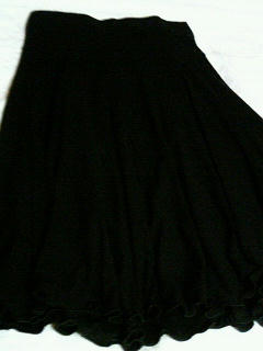 スカート黒