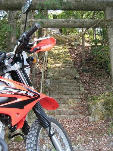 銅山神社