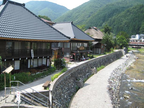 湯西川温泉街