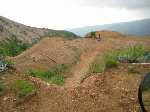 小串鉱山駐車場