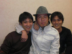 002.jpg
