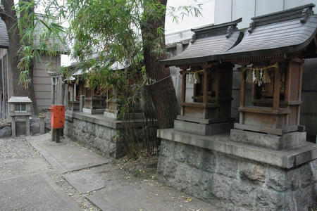 境内社
