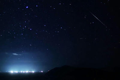 ふたご座流星群の撮影で 磯にはいつも夢がある