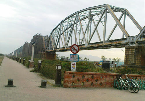 Kao-Ping_Bridge_01.jpg
