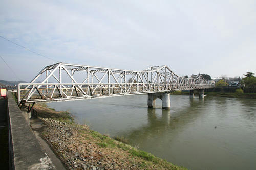 大橋 または大石田大橋 山形県 最上川 轍のあった道