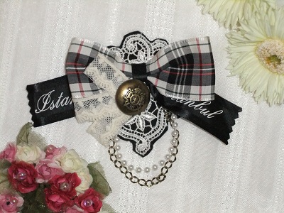 ブローチ（黒）