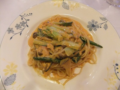 トマトクリームソースのパスタ