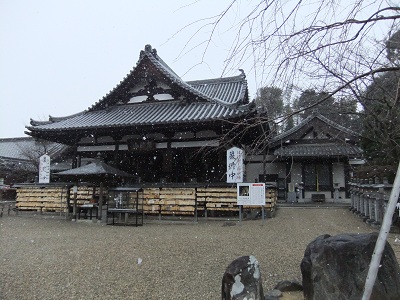 雪の安倍文殊院　本堂