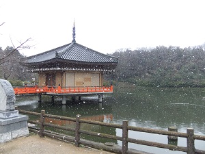 雪の安倍文殊院　浮御堂