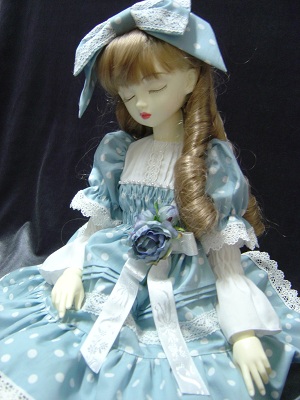 水玉のドレス（水色）②