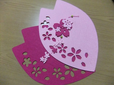 桜のフェルトマット