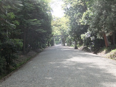 大和神社・参道