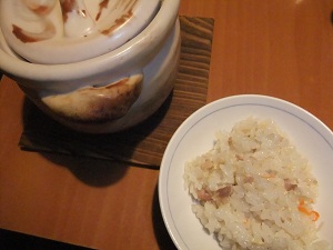 フルコースの鶏の炊き込みご飯