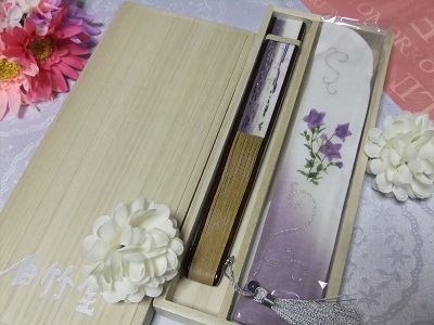 主人からのプレゼント　扇子