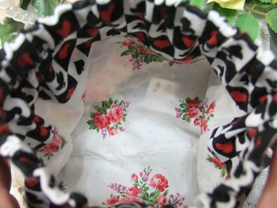 アリス柄パックンポーチ 内側