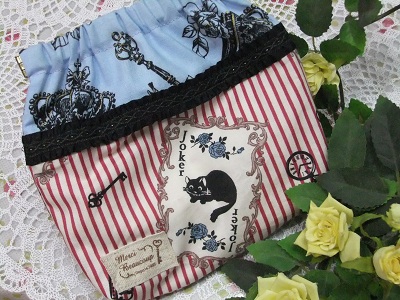 CHUちゃんのパックンポーチ