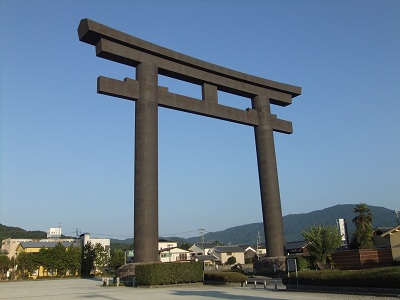 大神神社　大鳥居②