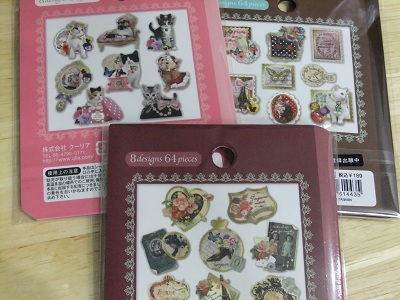 ネコちゃんとアンティーク小物