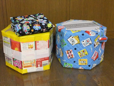 牛乳パックのイス