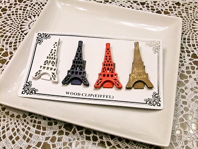 四角いお皿とエッフェル塔のウッドクリップ