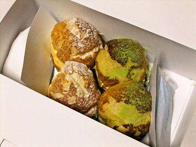 箱入りシュークリーム