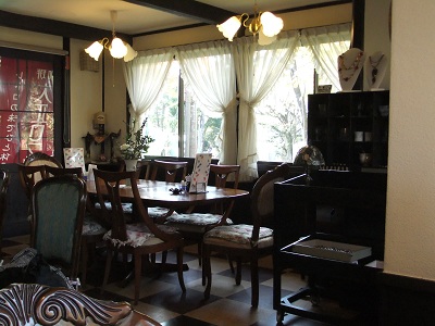 大正ロマン亭　店内