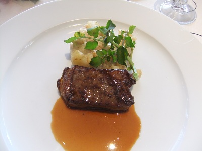 メイン 国産牛ロースステーキ