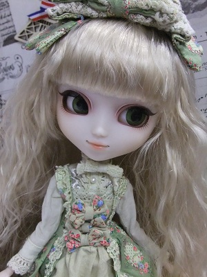 プーリップ　ティフォナ