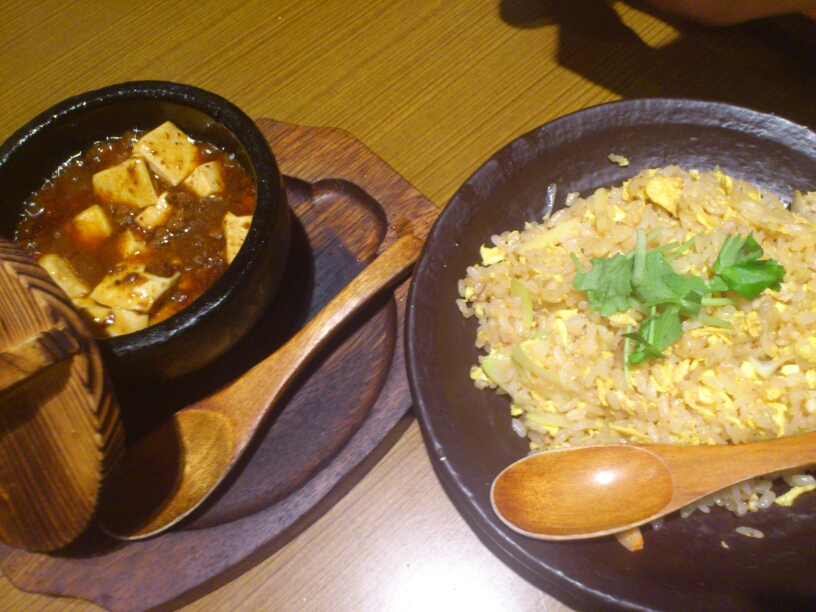 チャーハンと麻婆豆腐