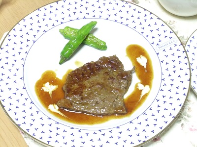 メイン　ステーキ