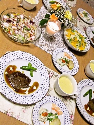 結婚記念日のディナー？