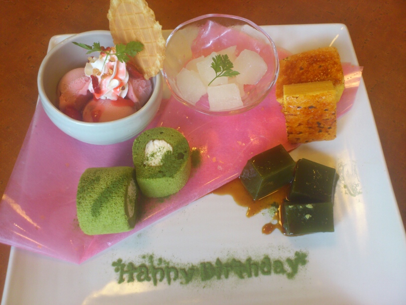 誕生日のデザートプレート