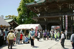 帝釈天にお参りをしてバザー会場に突入～