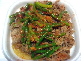 すき家のニンニク牛丼