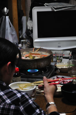 鍋を食む