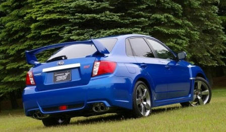 WRX STI 4ドアモデル