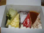 100円ケーキ
